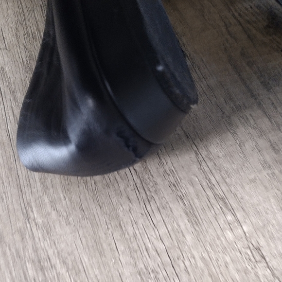 BOTTEGA VENETA Black soft leather scoop front pointed toe flats EU 37.5 - Picture 7 of 9